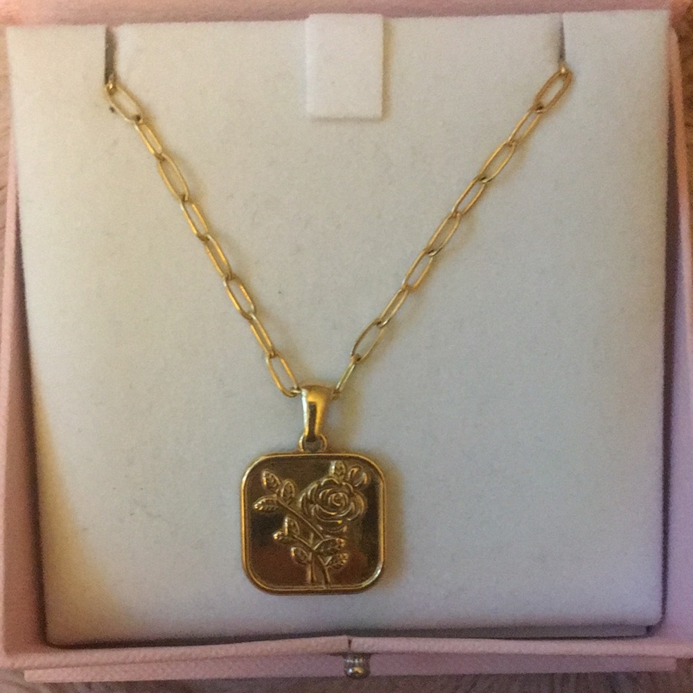 Goldenthread Rose Medallion Necklace